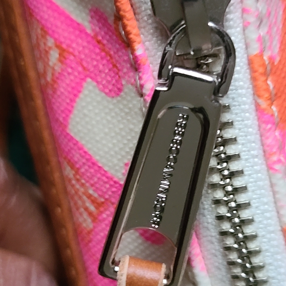 Purses - Picture 13 of 15